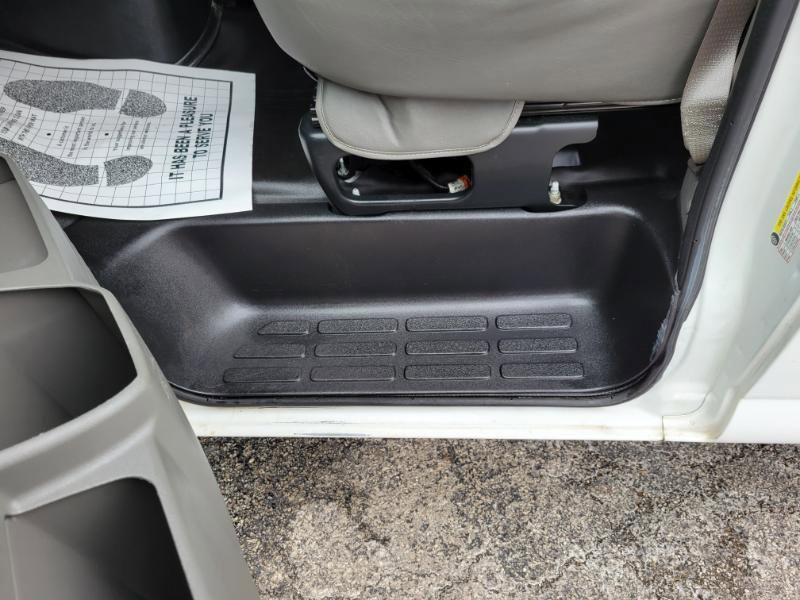 Used 2012 Chevrolet Express 2500 w/ Power Package image 18