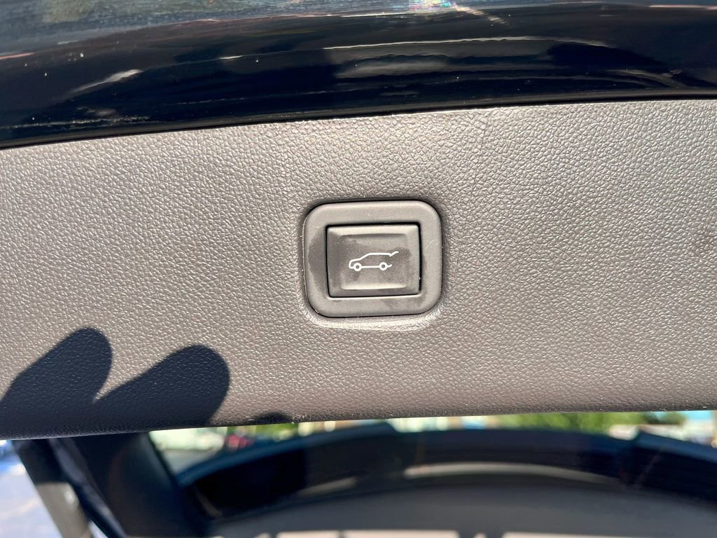 Certified 2023 Chevrolet Blazer LT image 9