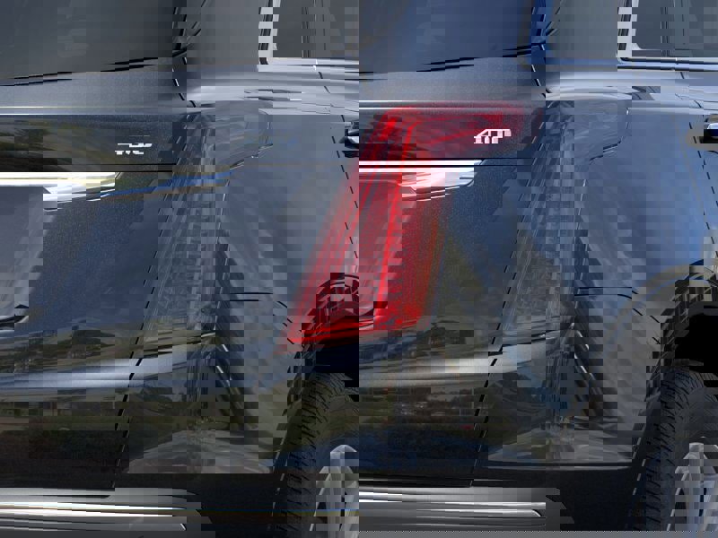 New 2025 Cadillac XT5 Premium Luxury image 11