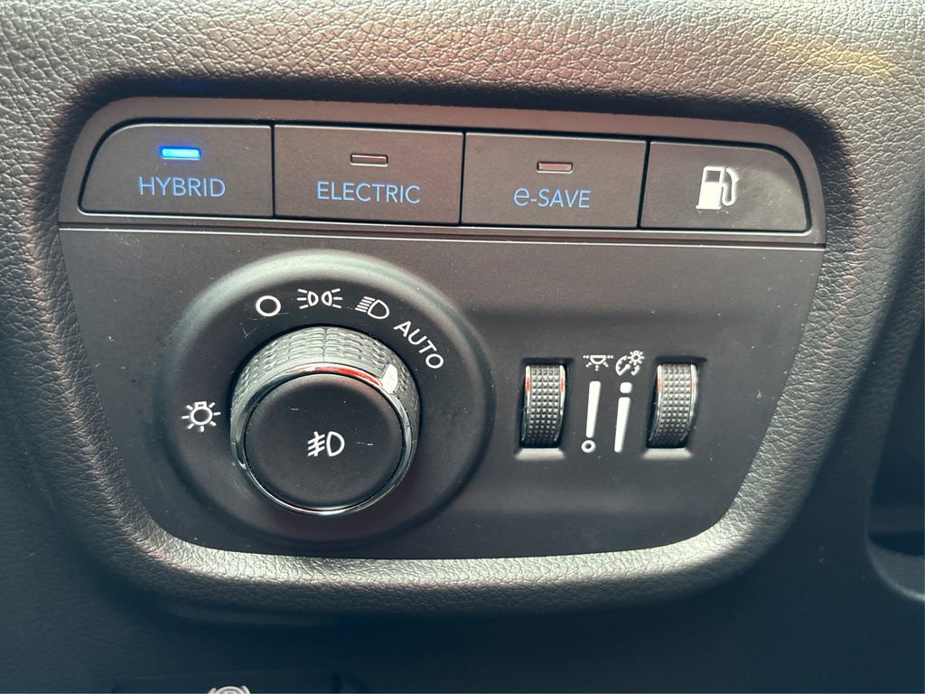 Used 2024 Jeep Grand Cherokee Trailhawk w/ Advanced Protech Group II image 29