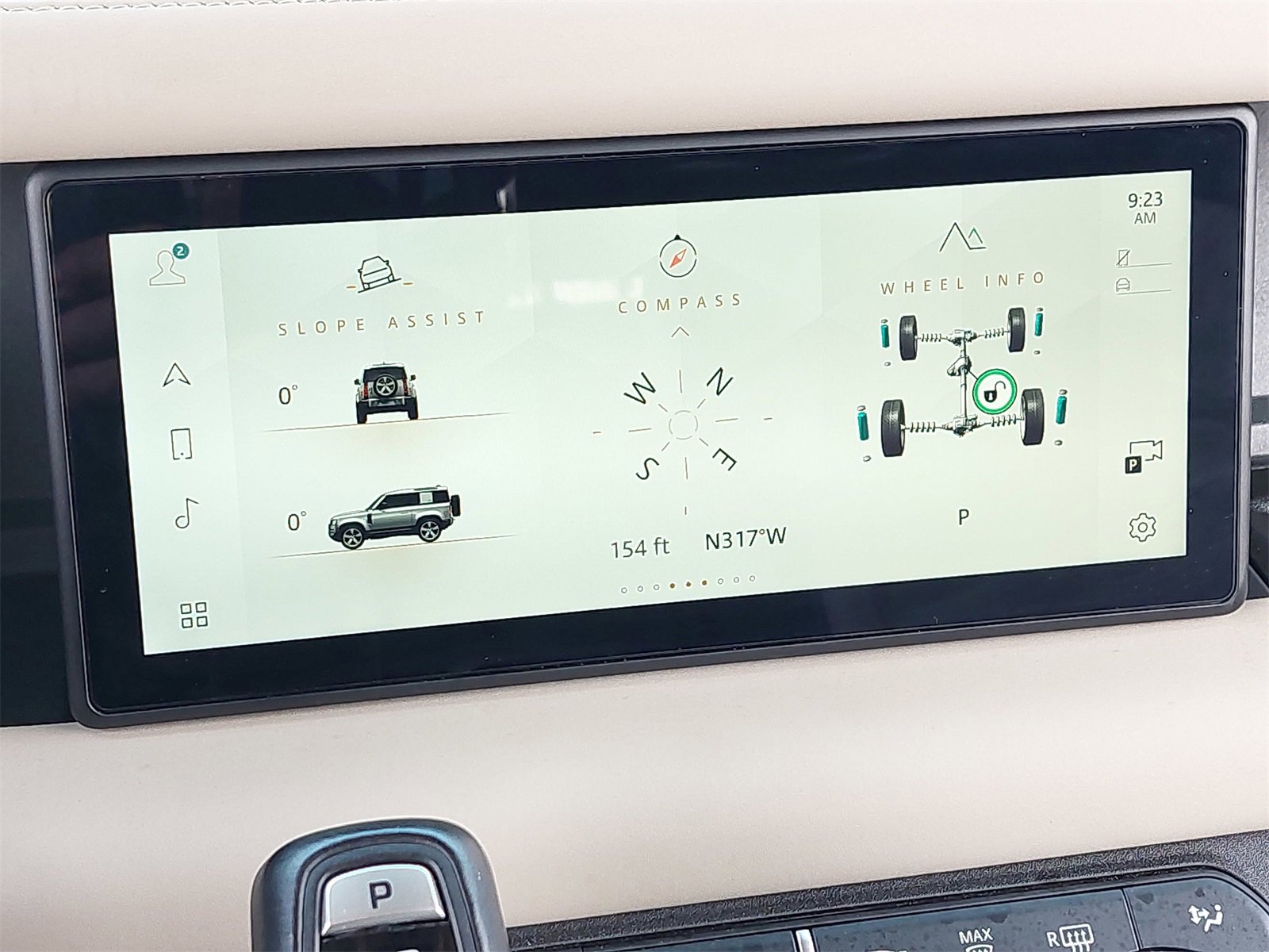 Used 2024 Land Rover Defender 90 X-Dynamic SE image 22