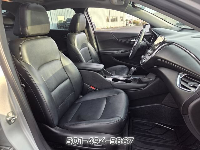 Used 2018 Chevrolet Malibu LT w/ Leather Package FWD image 17