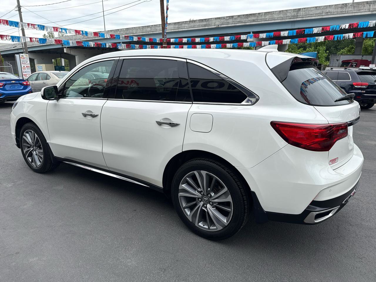 Used 2017 Acura MDX SH-AWD w/ Technology Package image 7