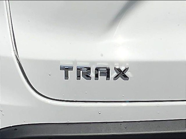 New 2026 Chevrolet Trax LT w/ Driver Confidence Package FWD image 11