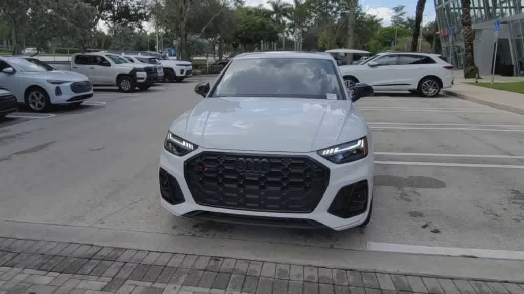 Certified 2024 Audi SQ5 Prestige AWD/4WD image 3