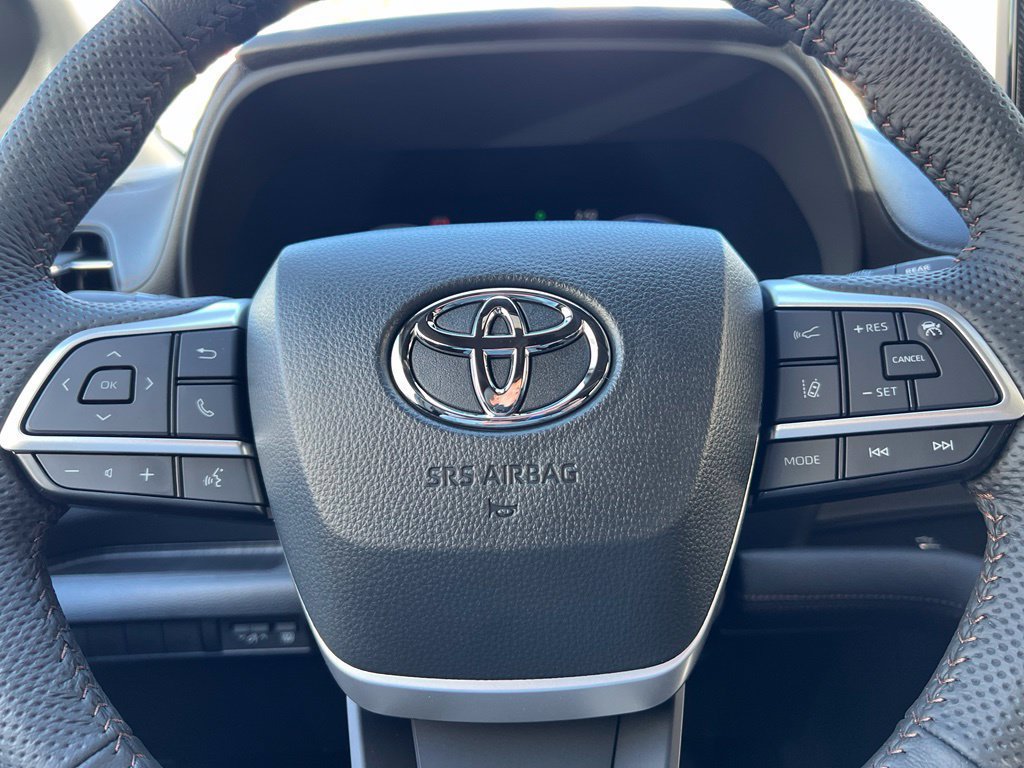 New 2026 Toyota Sienna Limited AWD/4WD image 31