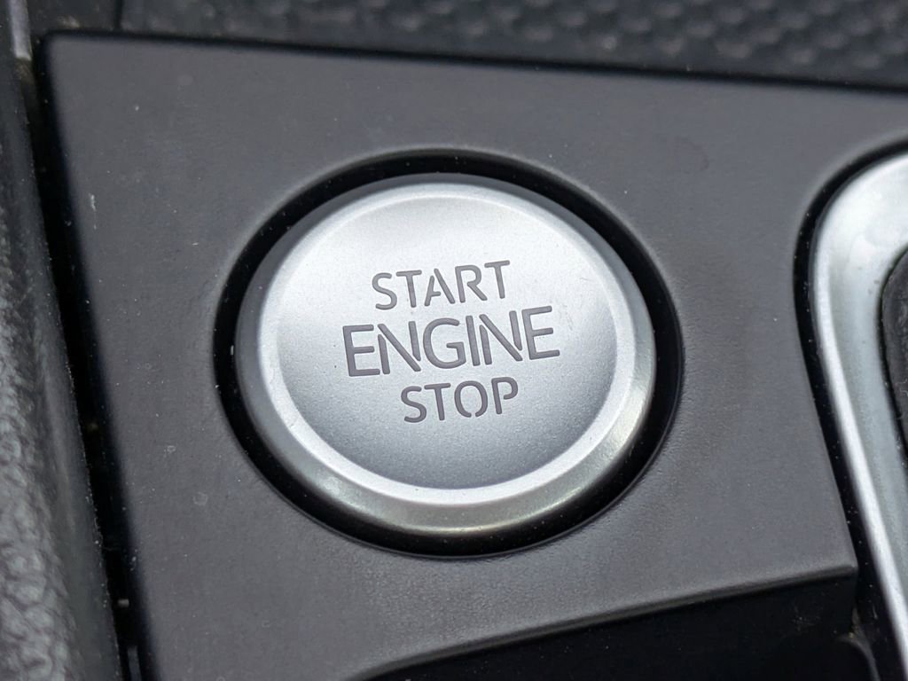 Used 2024 Volkswagen Jetta SE FWD image 27