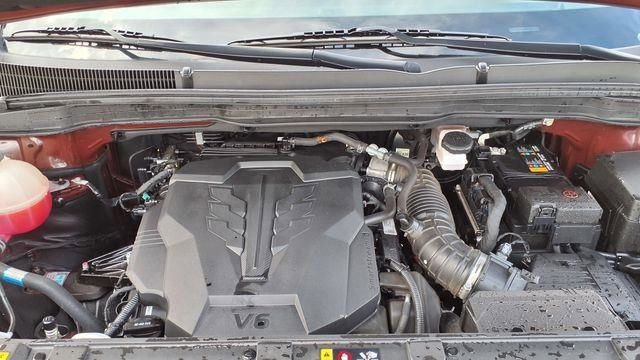 Used 2024 Kia Carnival LX image 35