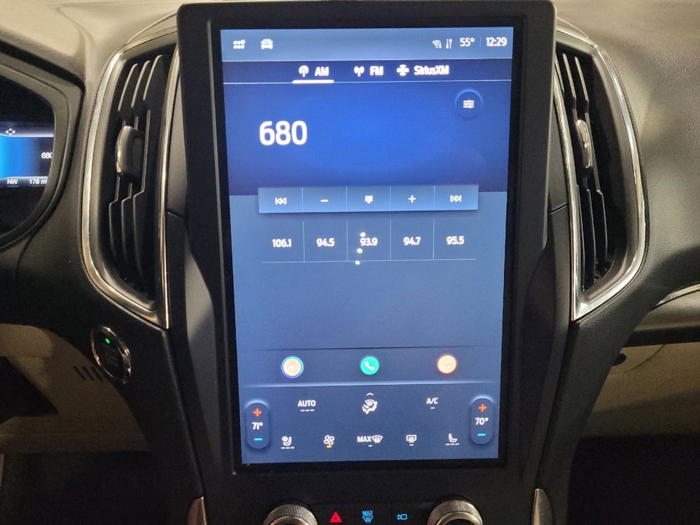 Used 2024 Ford Edge Titanium image 25