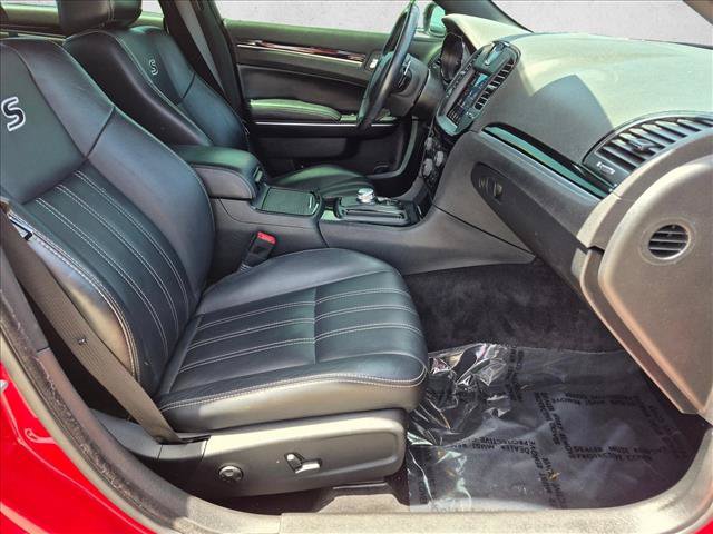 Used 2017 Chrysler 300 S w/ 300S Premium Group AWD/4WD image 21