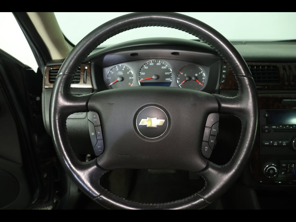 Used 2014 Chevrolet Impala LTZ FWD image 8