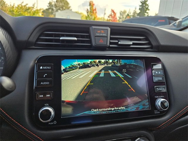 New 2025 Nissan Versa SR w/ Trunk Package image 17