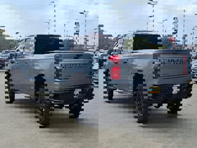 New 2026 Chevrolet Silverado 1500 Custom Trail Boss w/ Dark Appearance Package image 7