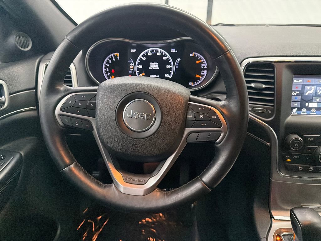 Used 2018 Jeep Grand Cherokee Limited image 23