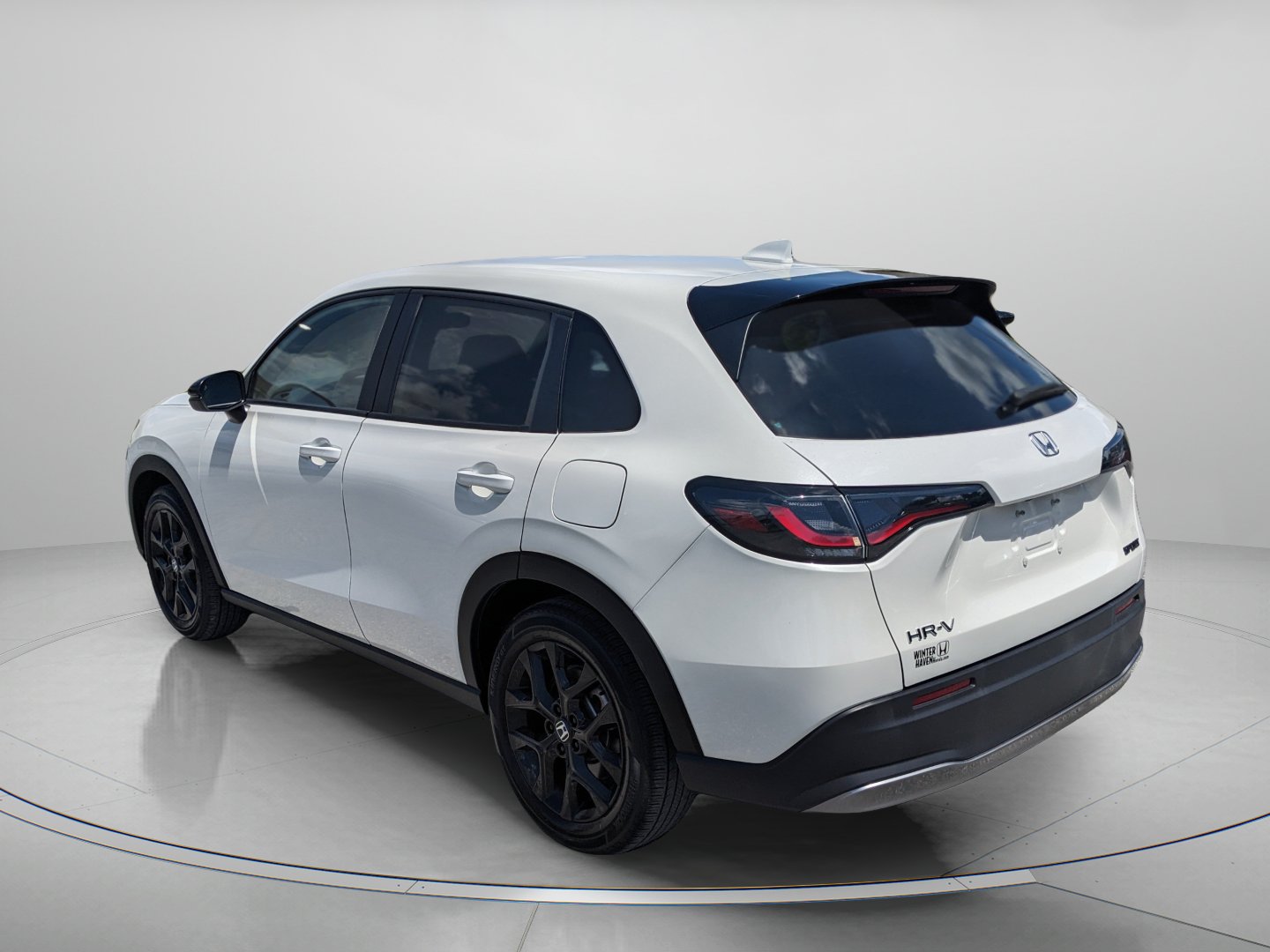 Used 2024 Honda HR-V Sport image 6