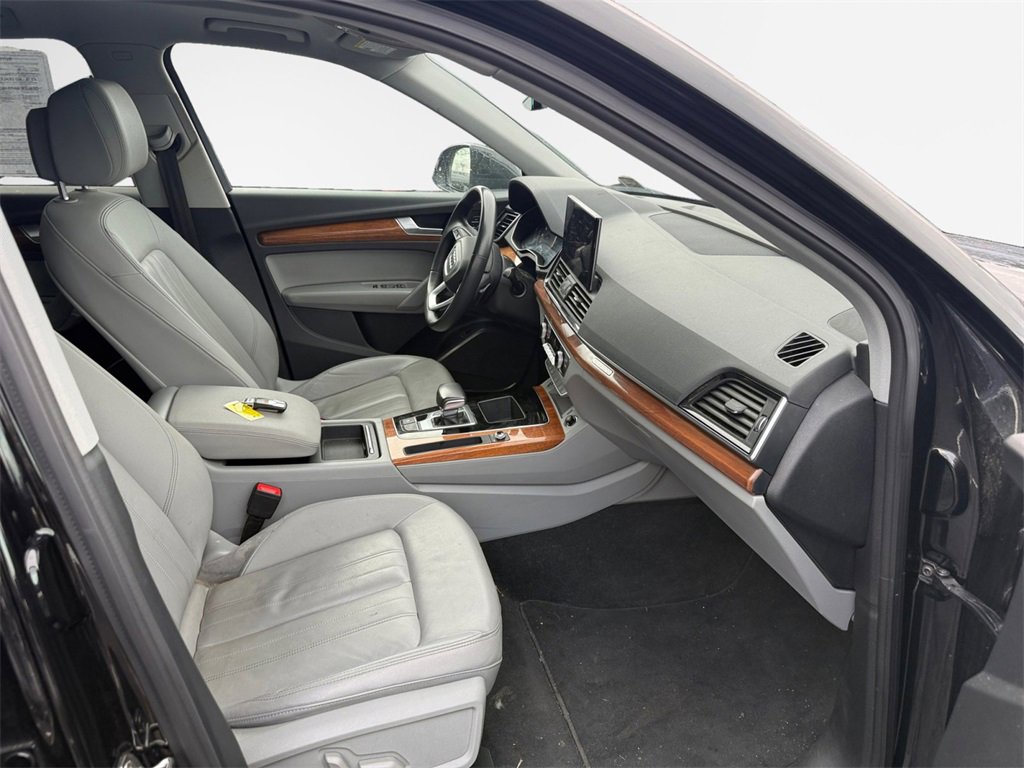 Used 2022 Audi Q5 2.0T Premium w/ Convenience Package image 26