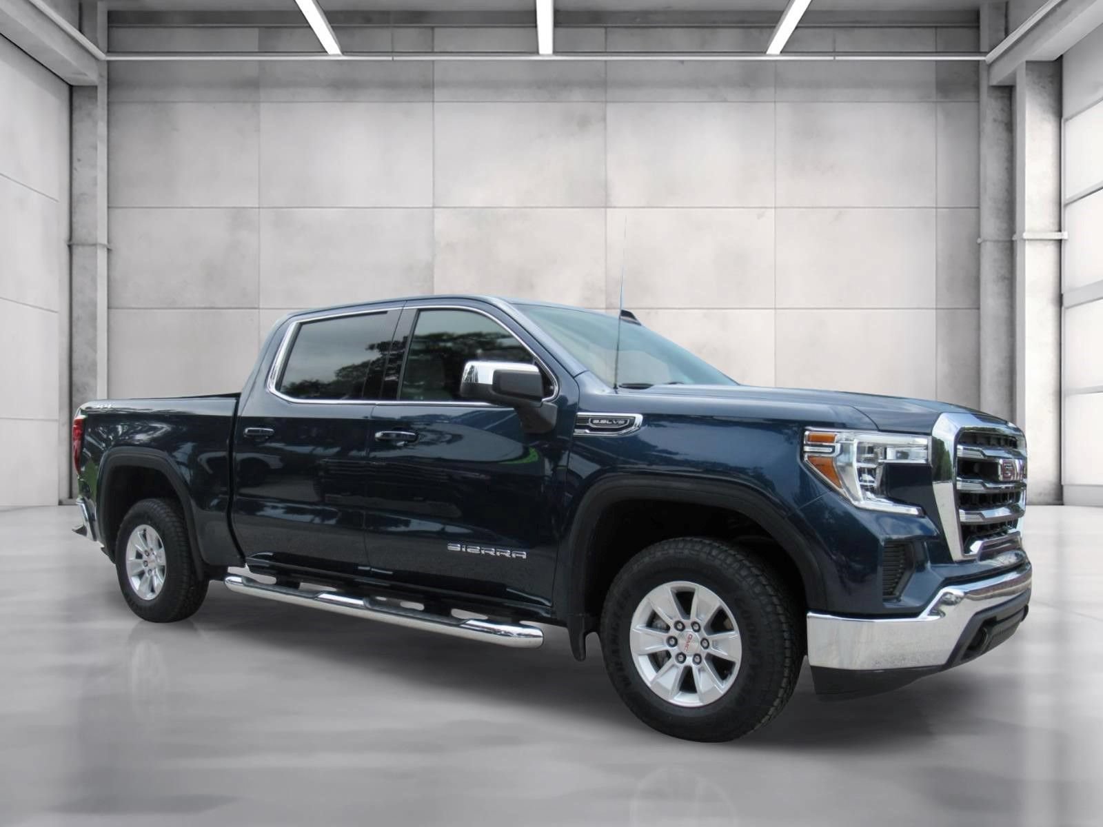 Used 2021 GMC Sierra 1500 SLE AWD/4WD image 1