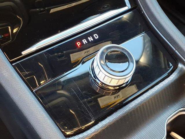 Used 2024 Jeep Grand Cherokee L Laredo image 15