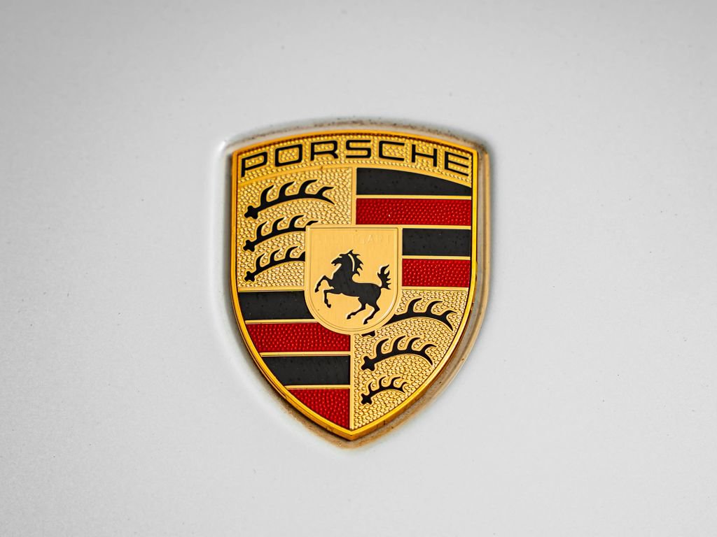 Used 2018 Porsche Macan AWD/4WD image 13