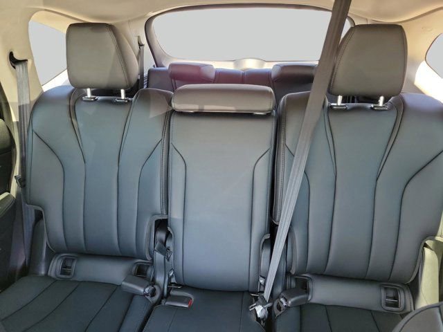 Used 2026 Acura MDX FWD image 9