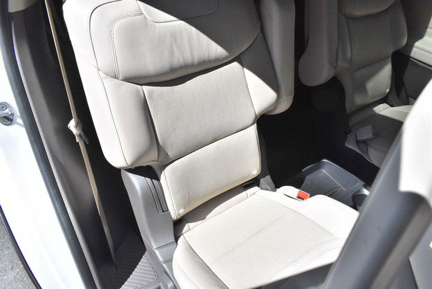 Used 2020 Ford Explorer Platinum image 29
