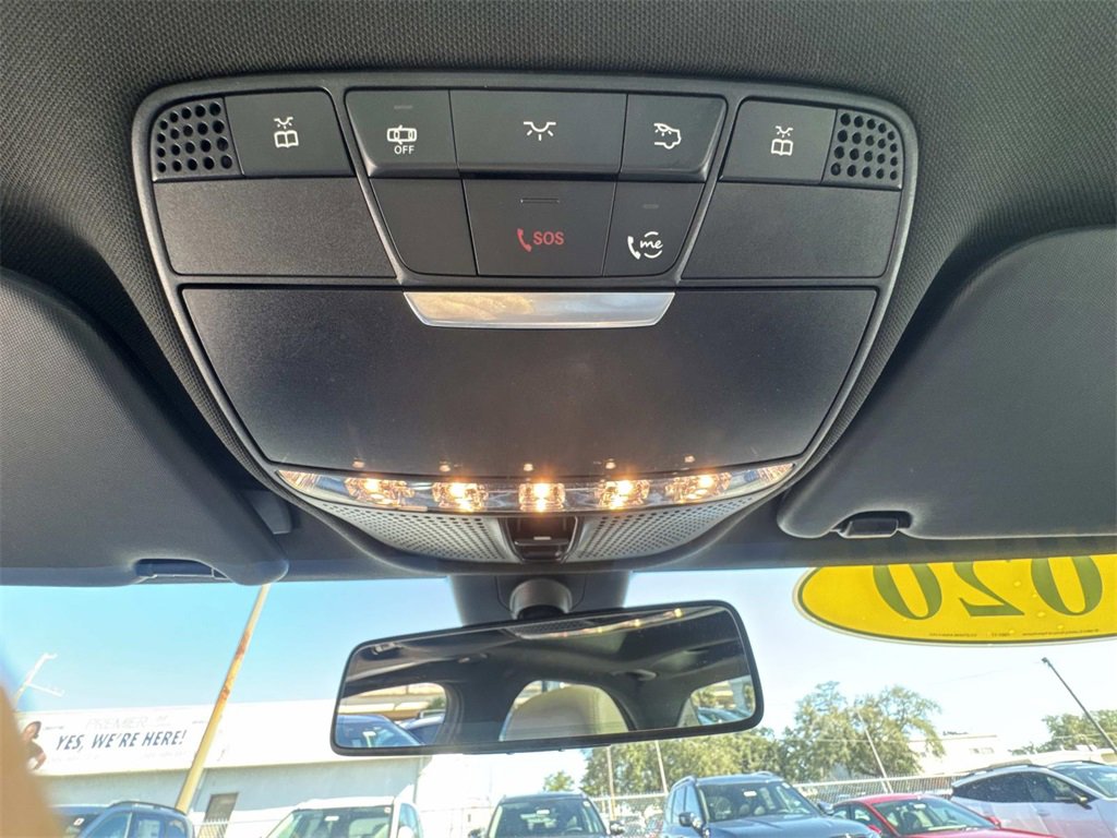 Used 2020 Mercedes-Benz C 300 4MATIC Sedan image 46