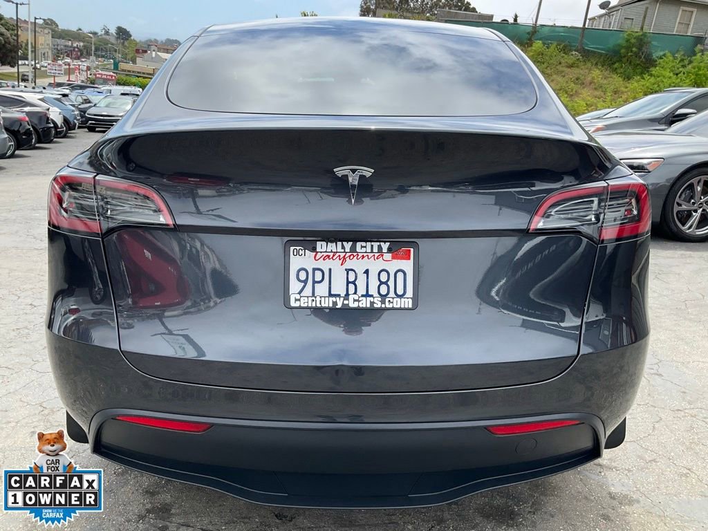 Used 2024 Tesla Model Y Long Range RWD image 4