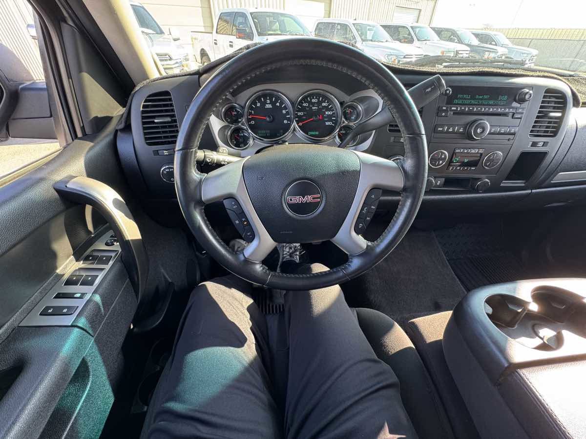 Used 2013 GMC Sierra 1500 SLE w/ Power Tech Package image 32