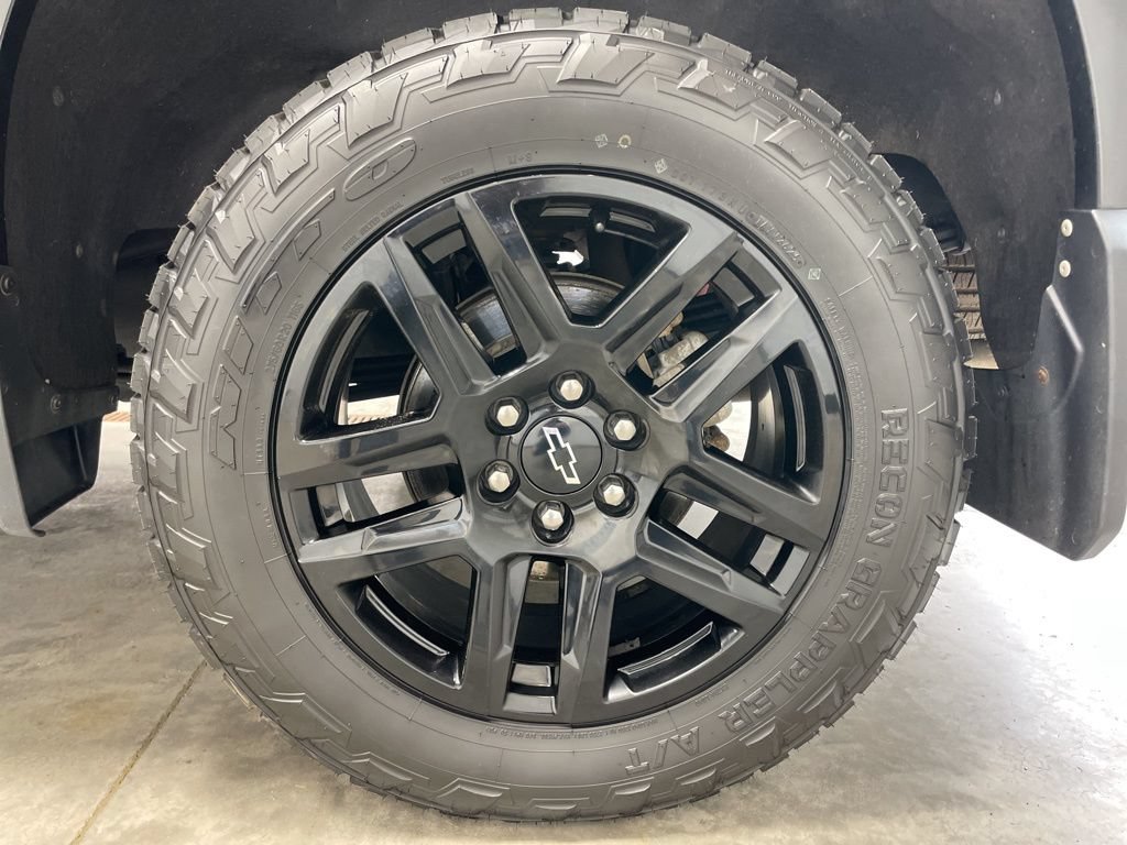 Used 2024 Chevrolet Silverado 1500 RST AWD/4WD image 12