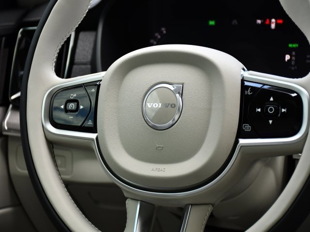 New 2026 Volvo XC90 T8 Ultra image 22
