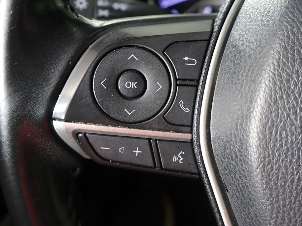 Used 2021 Toyota Camry XLE FWD image 38