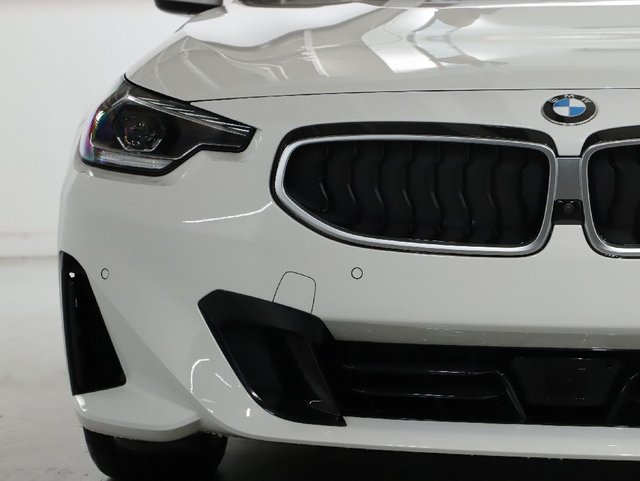 Used 2025 BMW 230i xDrive Coupe w/ Convenience Package AWD/4WD image 7
