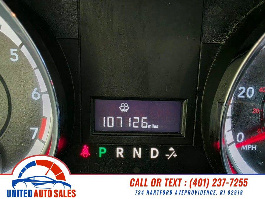 Used 2014 Dodge Grand Caravan American Value Package w/ UConnect Hands-Free Group FWD image 21