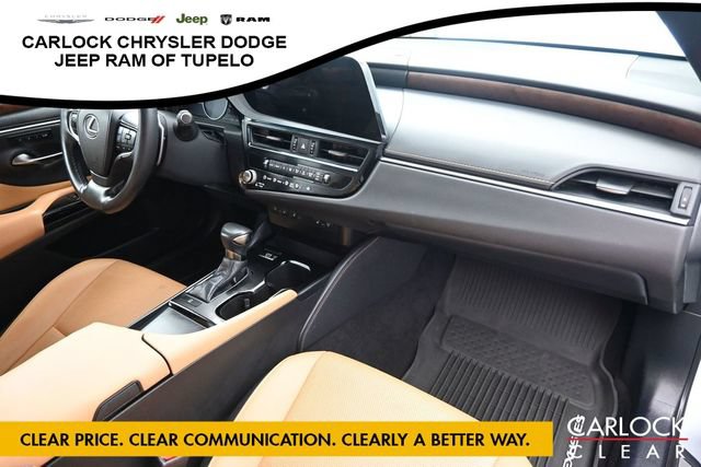Used 2024 Lexus ES 250 w/ Premium Package AWD/4WD image 38