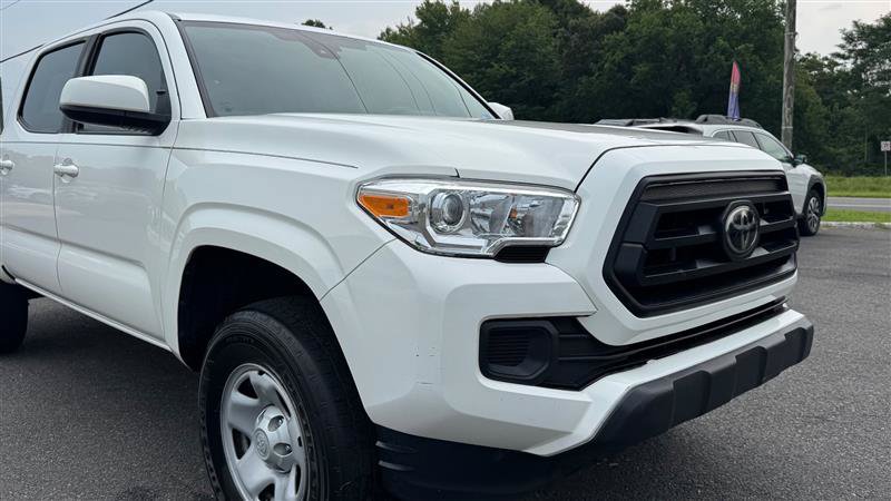 Used 2022 Toyota Tacoma SR w/ SR Convenience Package RWD image 18