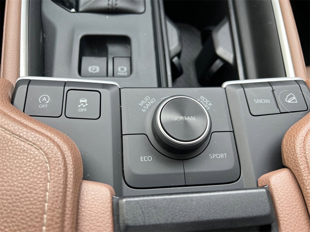 Used 2024 Toyota Grand Highlander Platinum image 26