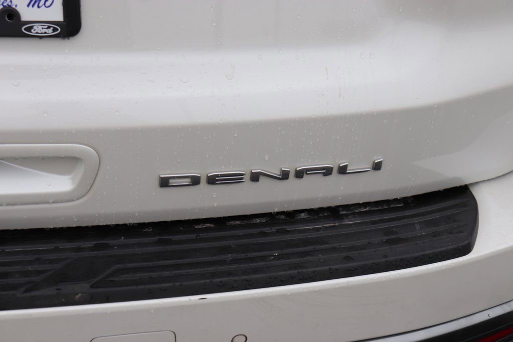 Used 2023 GMC Yukon XL Denali Ultimate image 14