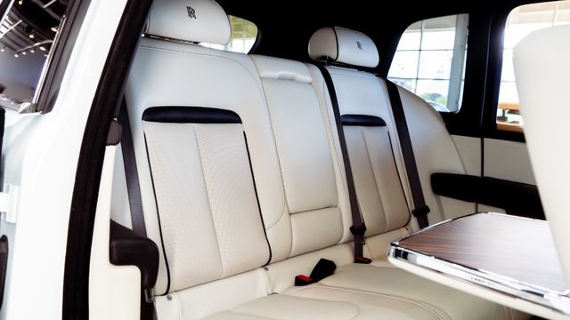 Used 2019 Rolls-Royce Cullinan AWD/4WD image 39