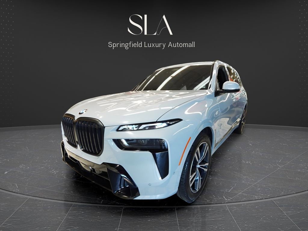 Used 2024 BMW X7 xDrive40i AWD/4WD image 1