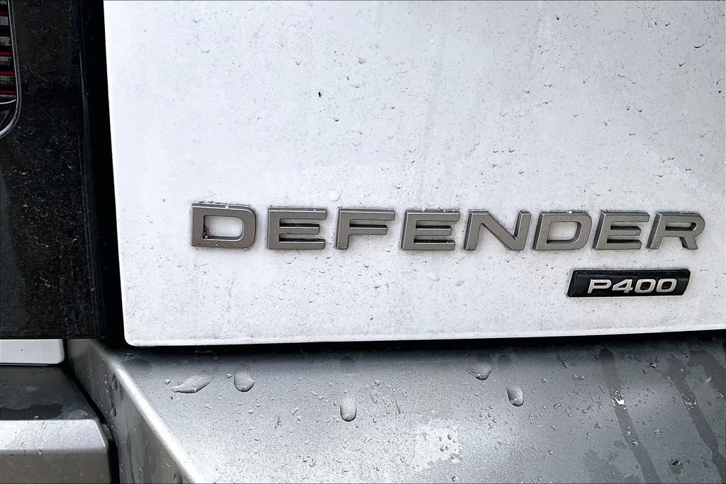 Used 2021 Land Rover Defender 110 X-Dynamic HSE AWD/4WD image 24