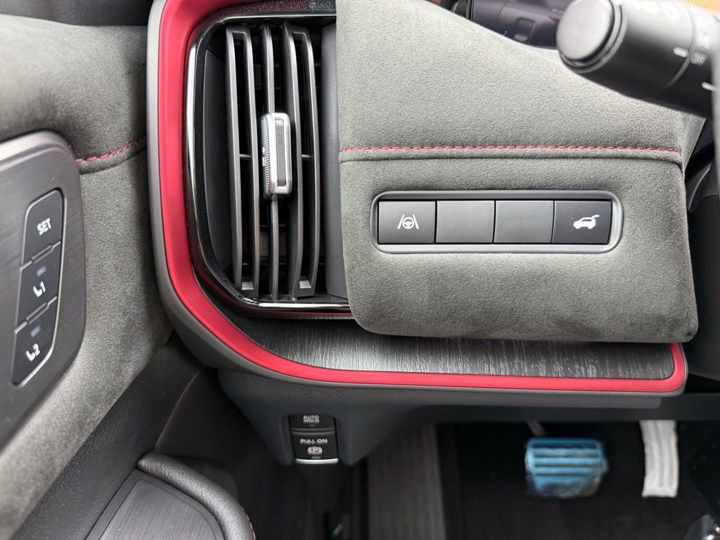 New 2026 Nissan Armada NISMO image 19