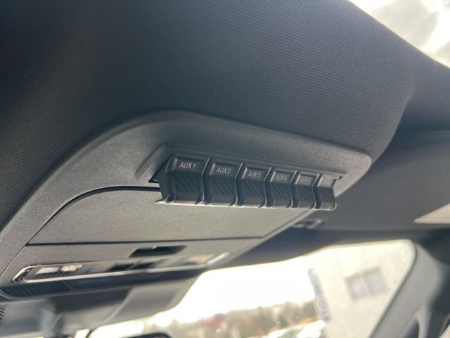 Used 2025 Ford F150 Raptor image 22