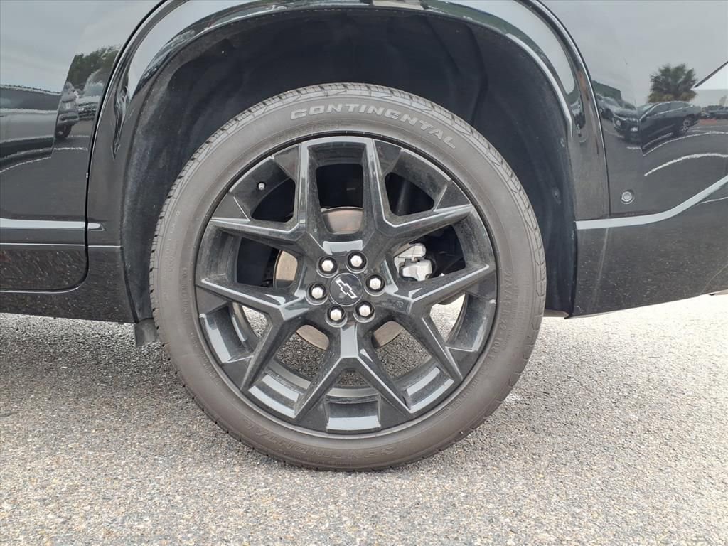 Used 2024 Chevrolet Traverse RS image 19