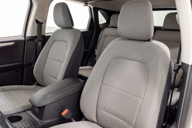 Used 2020 Ford Escape SE image 9