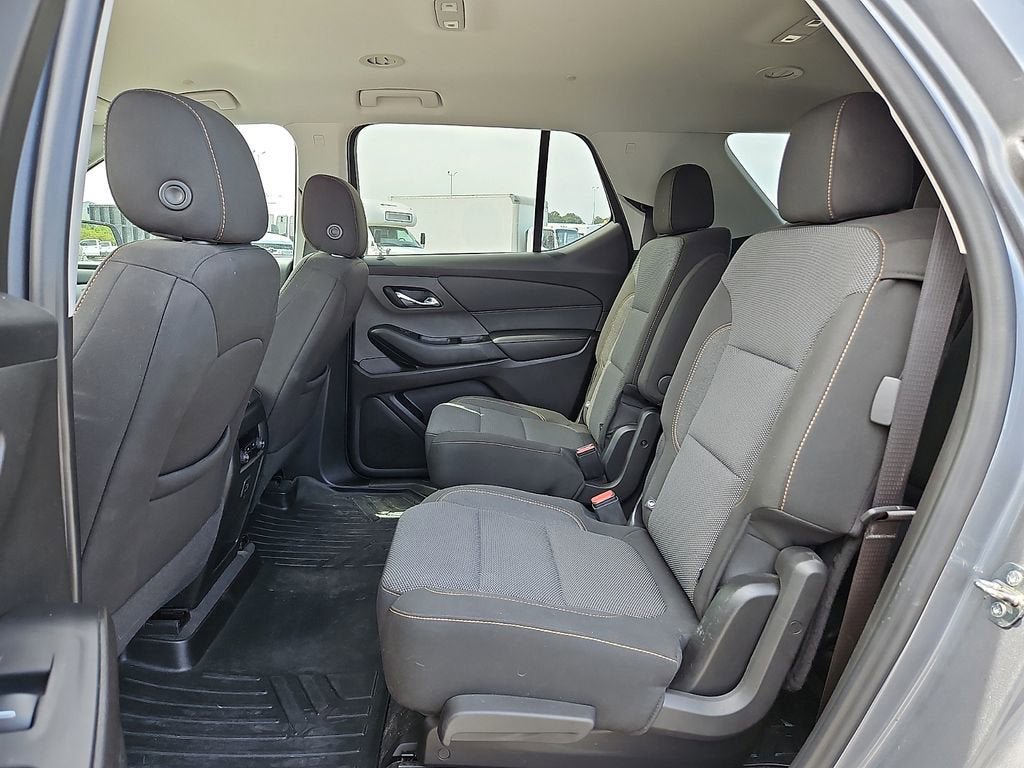 Certified 2021 Chevrolet Traverse LT FWD image 10