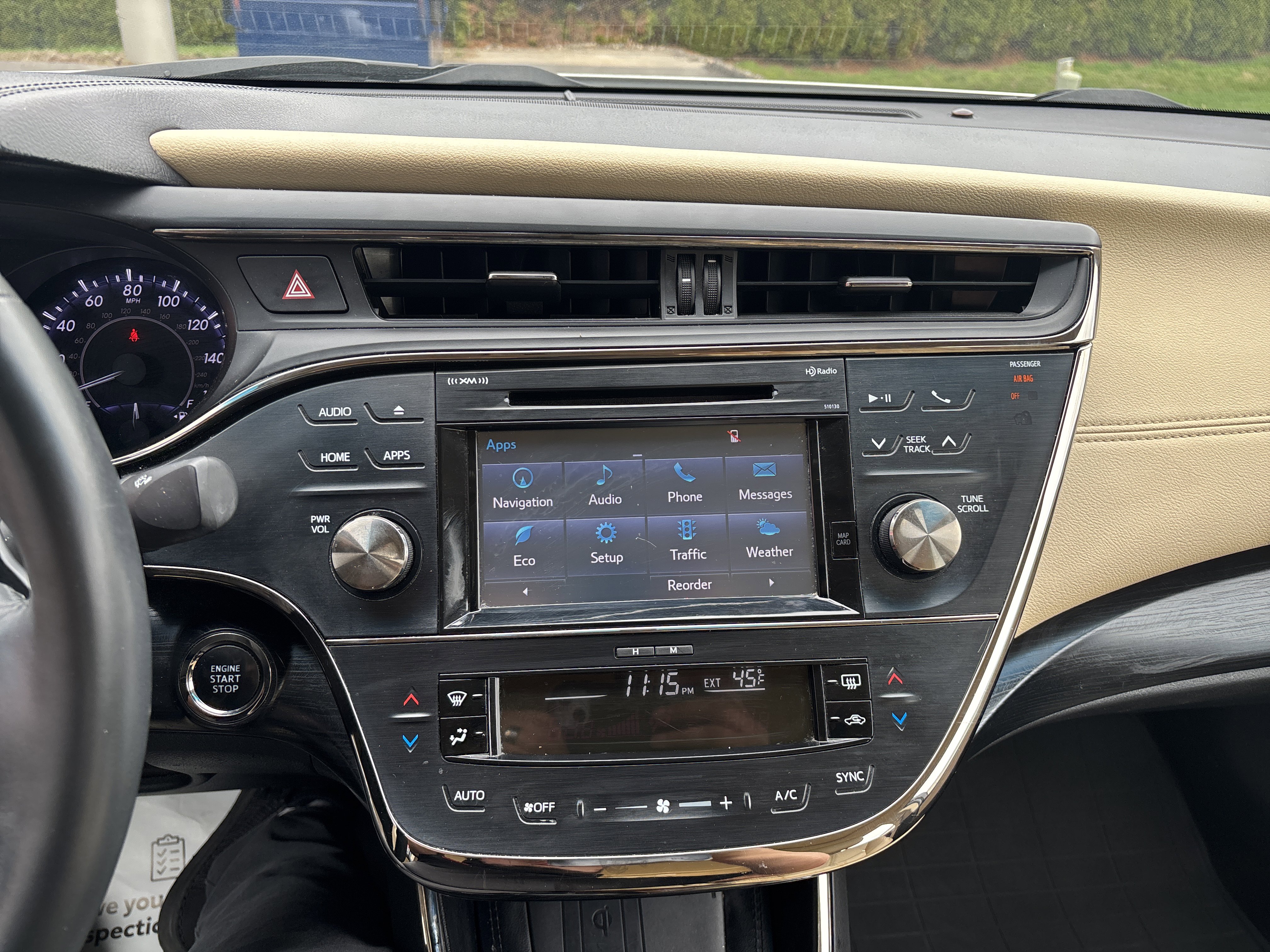 Used 2016 Toyota Avalon Touring image 25