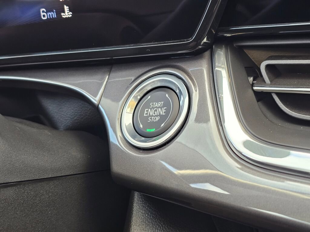 New 2026 Chevrolet Trax ACTIV w/ Sunroof Package image 16