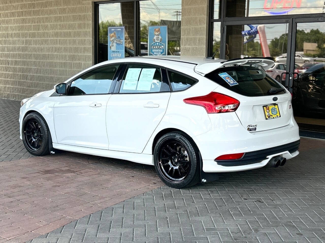 Used 2017 Ford Focus ST FWD image 94