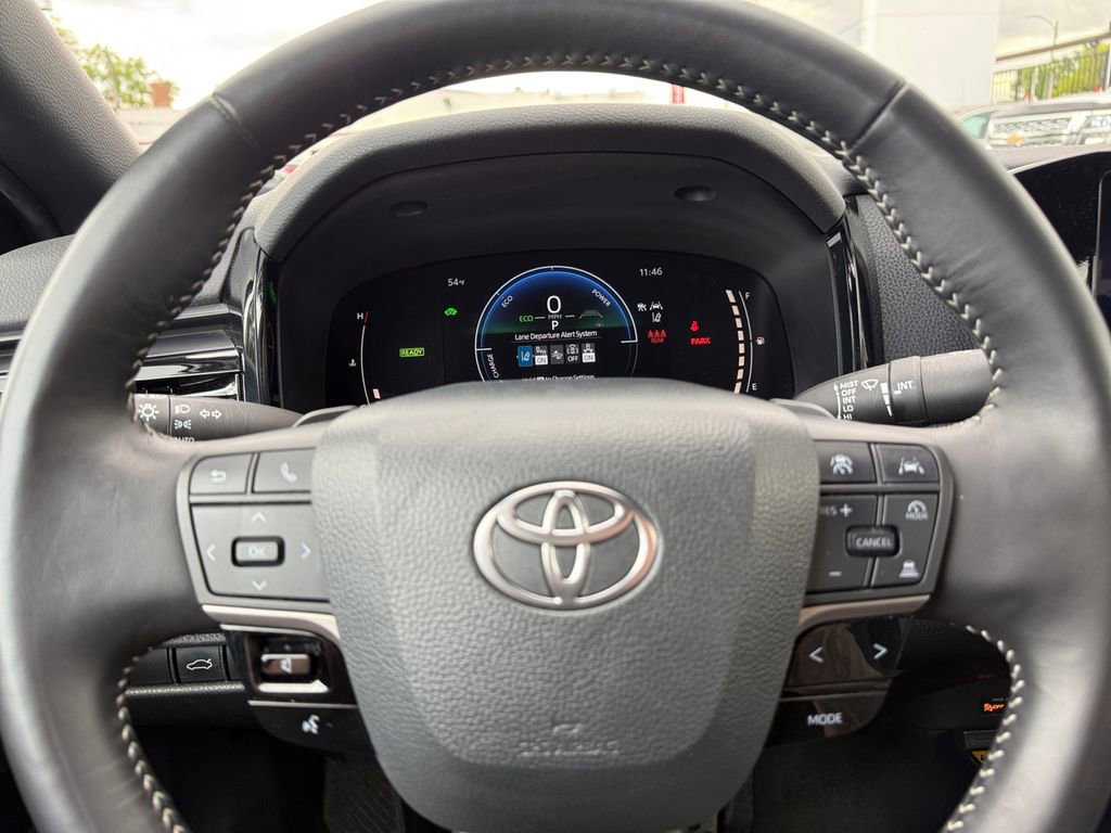 Certified 2025 Toyota Camry SE w/ Convenience Package AWD/4WD image 33