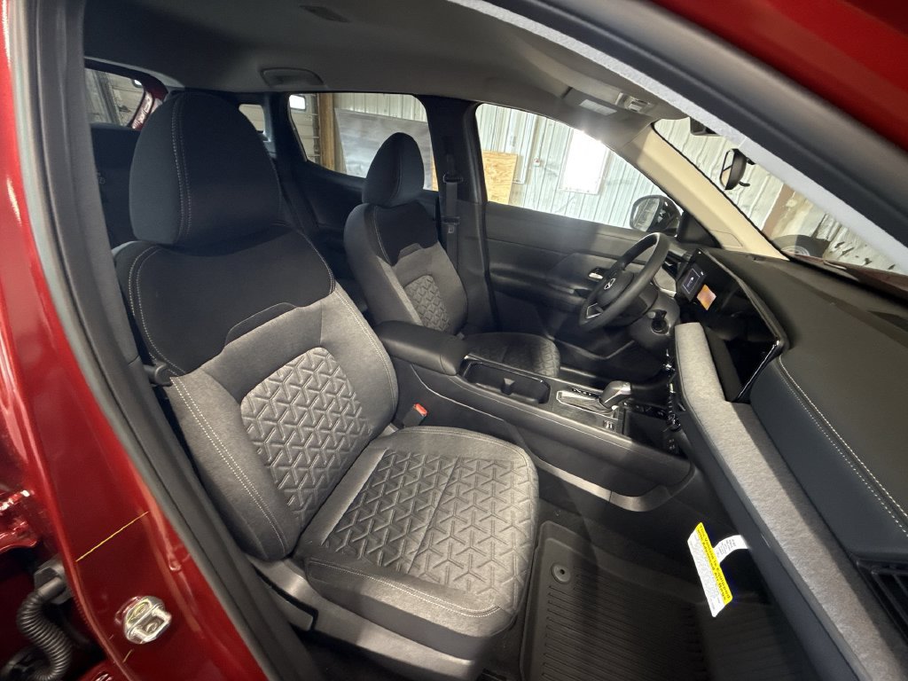 New 2027 Nissan Kicks SV AWD/4WD image 24
